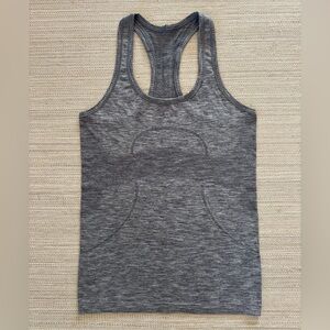 Lululemon Swiftly Tech racer back athletic yoga tank top heather gray women 6